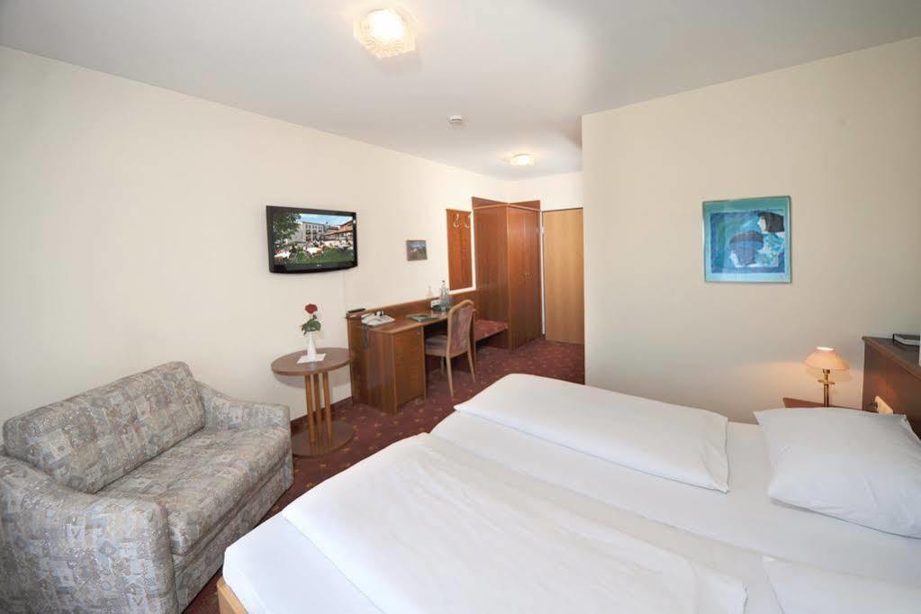 Hotel Wolfringmuehle Fensterbach Экстерьер фото